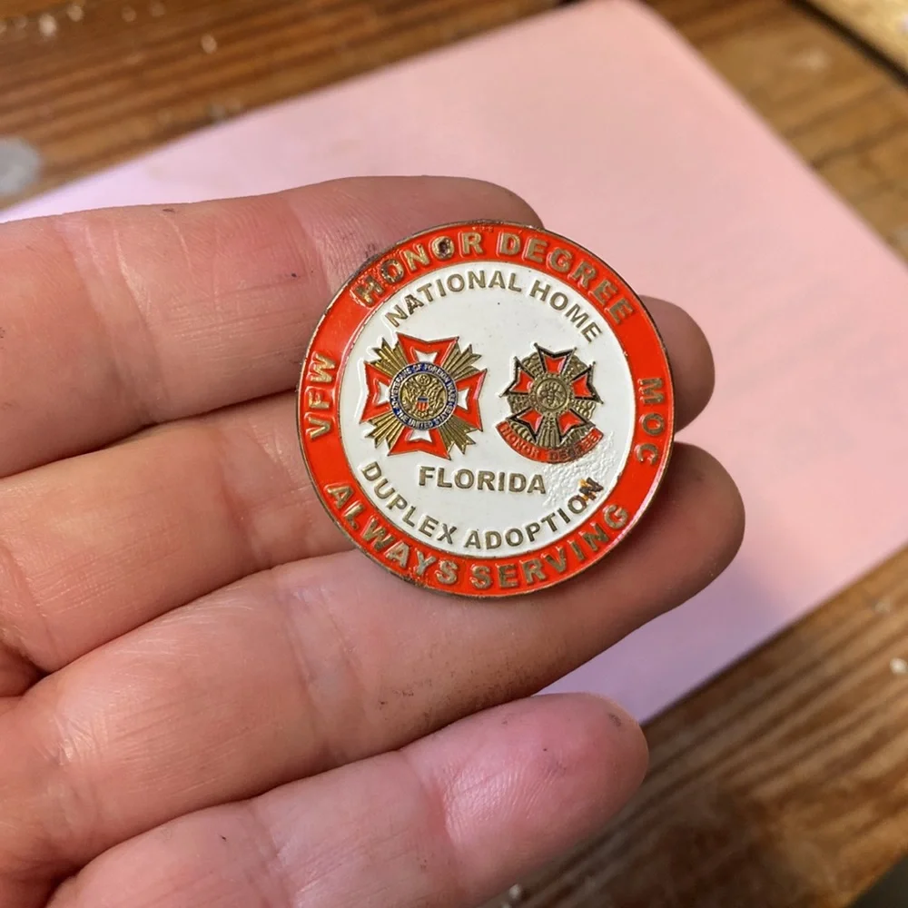 Vintage VFW MOC National Home Florida pin